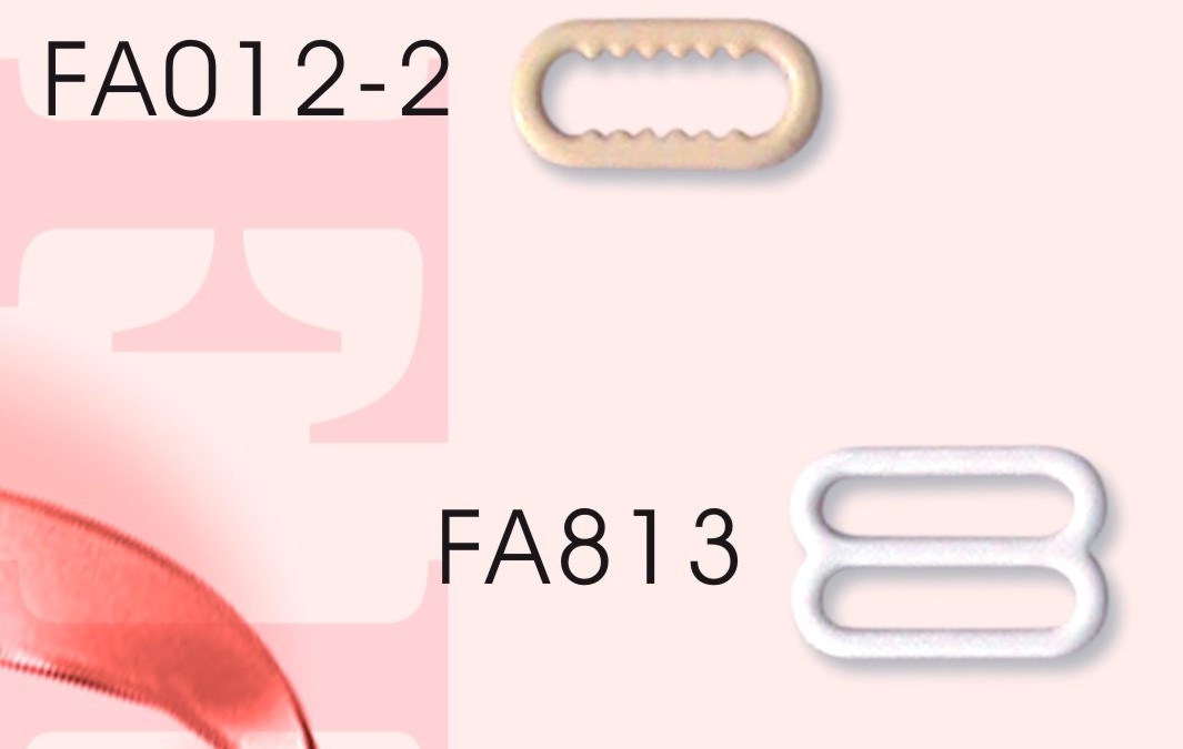 Plastic adjusting buckle